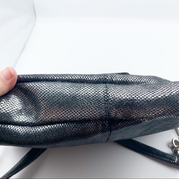 B. Makowsky silver Shimmer Bag Black Chain Strap - Picture 12 of 12
